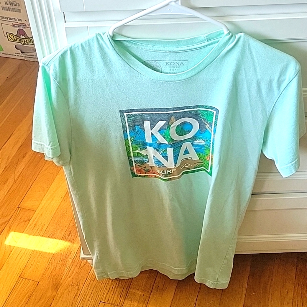 EUC KONA minty green graphic tshirt  mens small